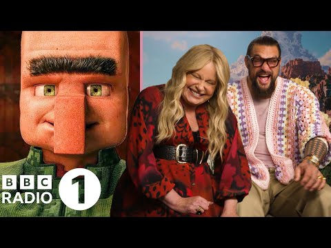 Jason Momoa and Jennifer Coolidge talk A Minecraft Movie. “Put some more STANK on it!” 😂