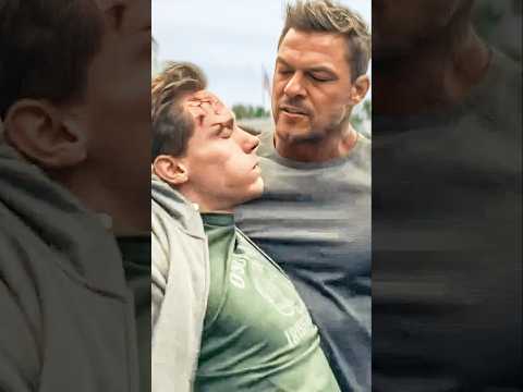 Jack Reacher DESTROYS Bullies!