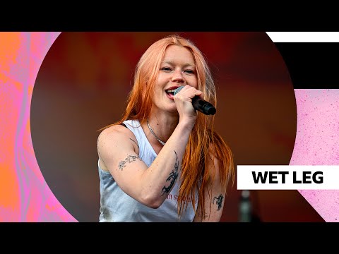 Wet Leg – Catch These Fists (Radio 1’s Big Weekend 2025)