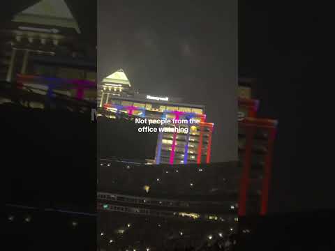 they got a free concert 😭