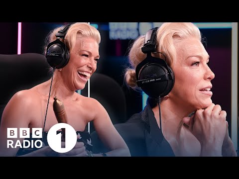 Hannah Waddingham plays Unpopular Opinion – “they all smell like farty bottoms!”