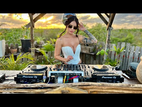 Luisa Gil | Techno Peak Time Sunset Mix 2025 | By @EPHIMERATulum