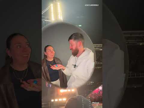Best Coldplay Kiss Cam Parodies