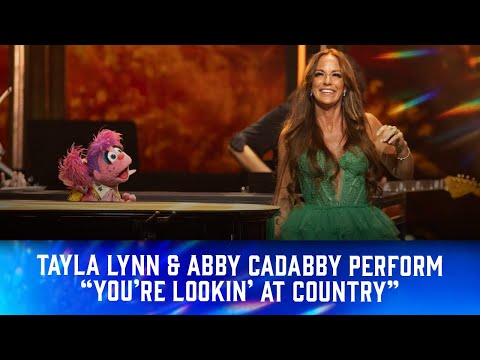 Tayla Lynn & Abby Cadabby “You’re Lookin’ At Country” | Live at the Grand Ole Opry
