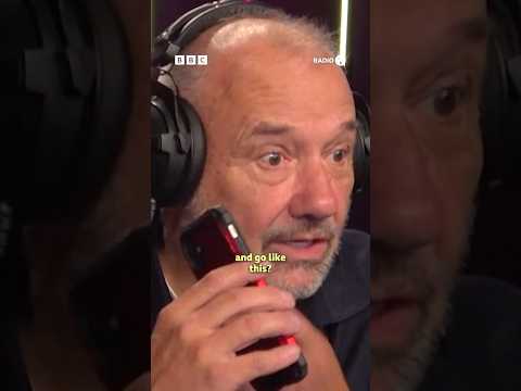 this is pure chaos 😭📱 #bobmortimer #gregjames