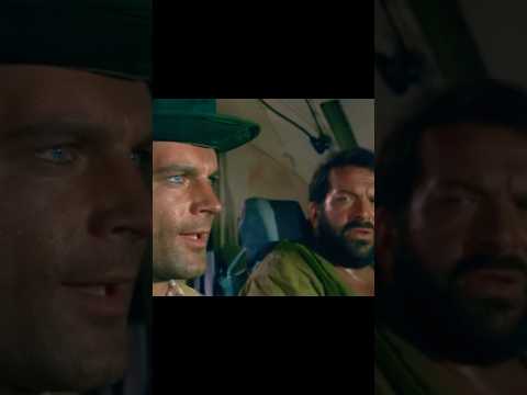 Aeroplane Chicken ✈️💥✈️. #budspencer #terencehill