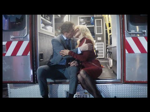 Kissing Ending Scene (Pamela Anderson & Liam Neeson) – The Naked Gun (2025)