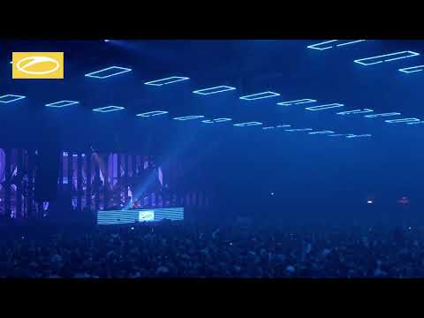 Richard Durand & Christina Novelli – The Air I Breathe