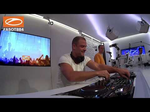 Richard Durand & Christina Novelli –  The Air I Breathe – (ASOT 884)