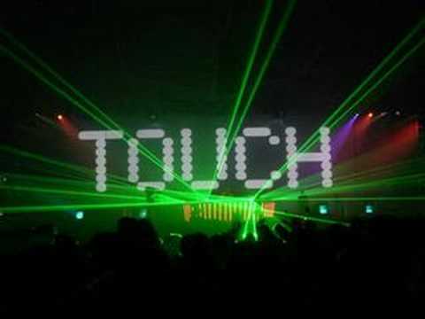 Richard Durand ft Cassandra Fox – Sunhump