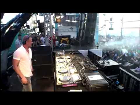 Richard Durand – Save you ft Christina Novelli ( Luminosity Beach Festival 2019)