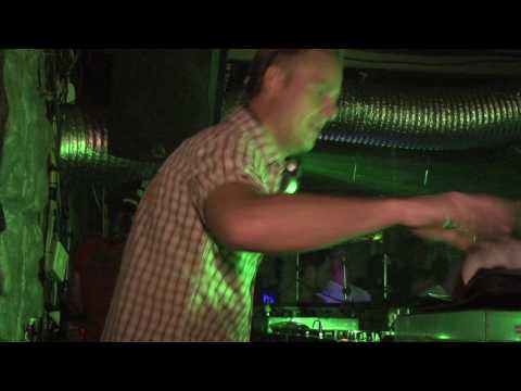 Richard Durand – Tiger's Apology (Offical Music Video)