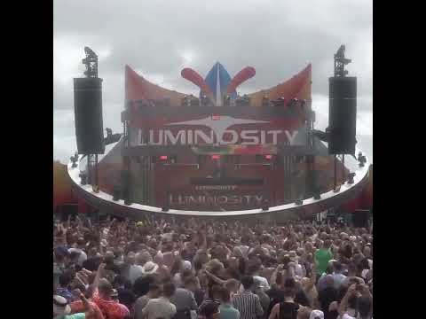 Uplifting Trance ❤️🙌 Craig Connelly ft. Tara Louise – You Are Alive (Live at Luminosity 2024). Drop.