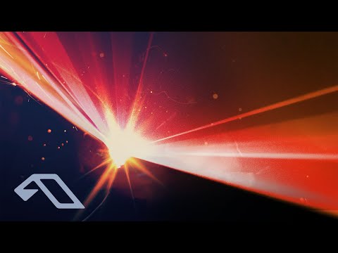 ilan Bluestone & Giuseppe De Luca – This Town (Club Mix)