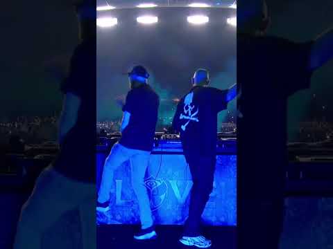 Massive energy with Da Tweekaz on the MainStage