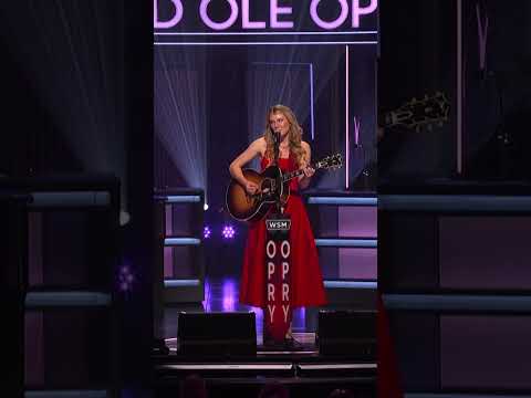 You may know her as “Dasha” but meet Anna. @dashamusicofficial #opry #nextstage #dasha