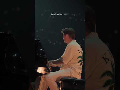 🎹🎶 #FadeAway #WorldTour