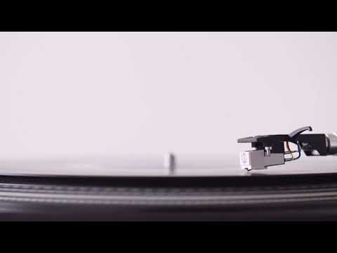 KALAX – CALLING (3 HOURS) SYNTHWAVE AND CHILL