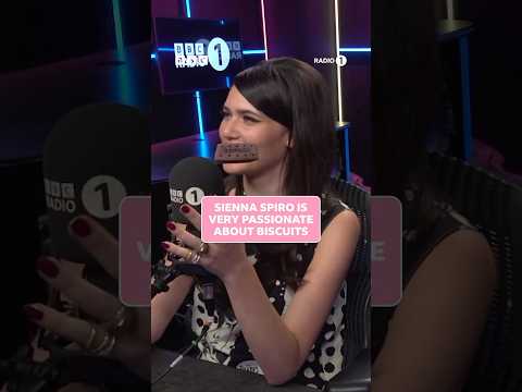 strong biscuit choices, #SiennaSpiro 🍪 #CustardCream #JammieDodger #Bourbon #Biccies