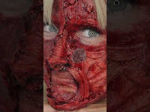 When your aunt gifts you skincare products for Christmas 💀. Watch “Kalley’s Last Review” on #ALTER.