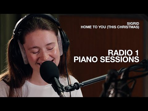Sigrid – Home To You (This Christmas) | Radio 1 Piano Session @thisissigrid