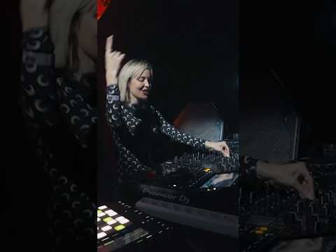 Playing her new single ‘So Good’, this is the brilliant @leenapunks 🔥#electronicmusic