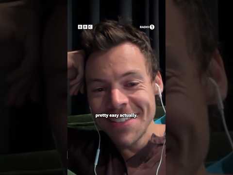 @HarryStyles trying to be incognito at a gig 🕵️‍♂️🫥 #KissAllTheTimeDiscoOccasionally #HarryStyles