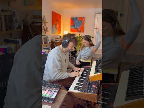 A preview of @CRiMusic and @NickyElisabethMusic’s new collaborative single 👀 #electronicmusic