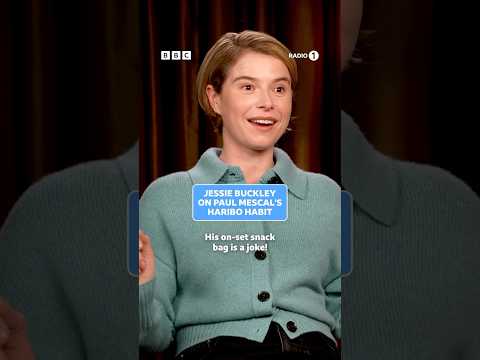 It’s impossible not to love Paul Mescal 🫶 #JessieBuckley #Hamnet #PaulMescal #AliPlumb #Movies