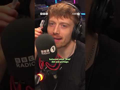 a number 1 album for @officialcharlixcx! 🏆 #WutheringHeights #CharliXcx #JackSaunders #FinnKeane