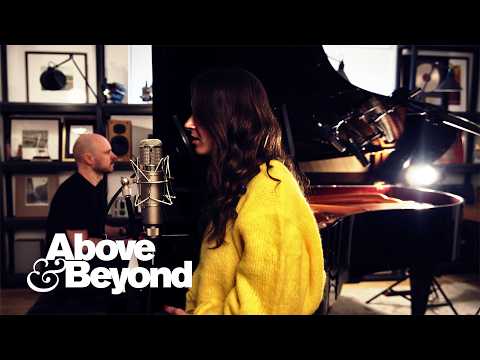 Above & Beyond and Malou – Letting Go (Live Studio Performance)