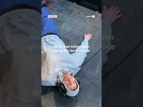 @mitskileaks is on the New Music Show 😌 #JackSaunders #Mitski #MyLoveAllMine #WheresMyPhone