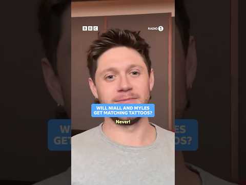 ⁠Niall’s not sold on the matching tats 😬 @NiallHoran @MylesSmithT ​#DriveSafe #JackSaunders