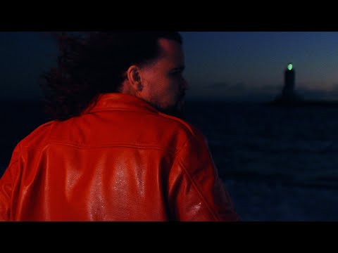 Valley Lights – Life On The Edge (Official Video)