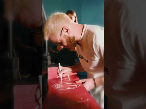 @tomorrowlandoneworldradio is celebrating its 7-year anniversary.