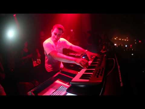 Giuseppe Ottaviani – Live @ Santos Party House – 06-07-13 1/3