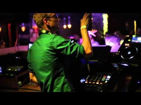 Thomas Datt – Live @ Sullivan Room NYC  08-30-13