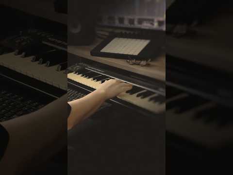 Star of @anjunadeep Explorations, @matyowl, has just remixed Oliver Smith’s ‘Signals’ 🦉 #newmusic