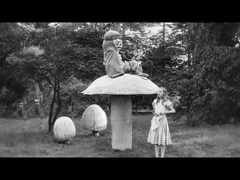 1915 – Alice in Wonderland – Directed by W.W. Young (Restored film)