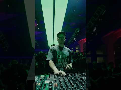 Progressive star @ezeqarias spins Mike Rish’s latest, ‘Leaving Brixton’ #progressivehouse 🎵