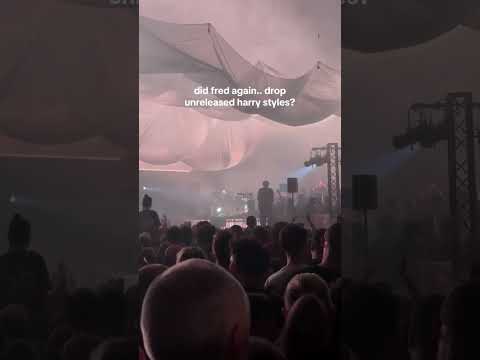 an unreleased @HarryStyles song? 👀 @Fredagainagain #USB002 #KissAllTheTimeDiscoOccasionally