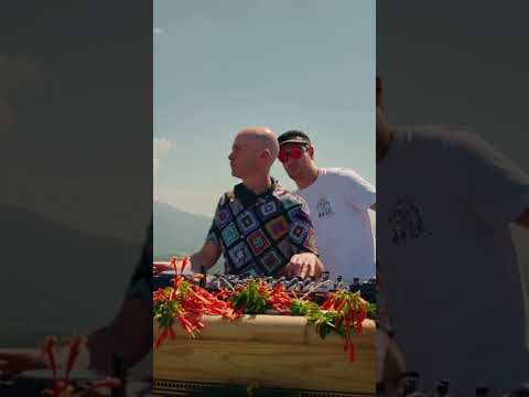 First heard on Anjunadeep 16, Sebastian Sellares‘ ‘First Contact‘ is out today in full.