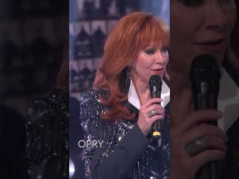Reba Singing “I’m A Survivor” At The Opry
