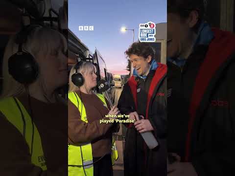 Coldplay Donate £100,000! | #comicrelief #radio1slongestride #gregjames