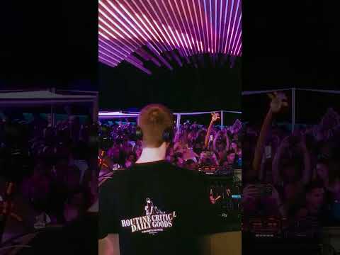 Were you there when @spencerbrownofficial sampled Aaliyah at Anjunadeep Malta? 😮‍💨 #djset