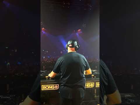 Aly & Fila playing Paul Miller   Pluckbreaker on FSOE at Rong Manchester