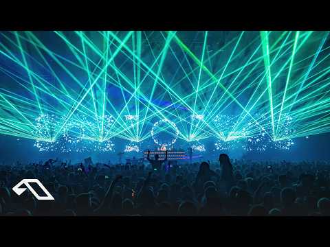 Above & Beyond – 1001 (Live From ABGT200 at Ziggo Dome, Amsterdam)