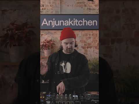 Premiering June 1: @leavinglaurel live from the Anjunakitchen 🧑‍🍳 #electronicmusic #djset