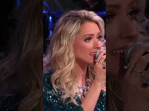 Emily Ann Roberts Performs “Easy Does It” | Opry NextStage