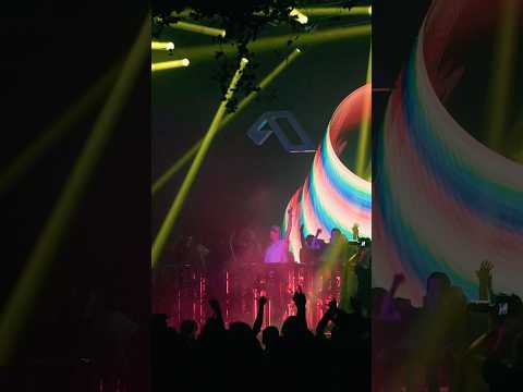 An ARTY anthem from 2011 lighting up New York, 14 years later ❤️ #electronicmusic